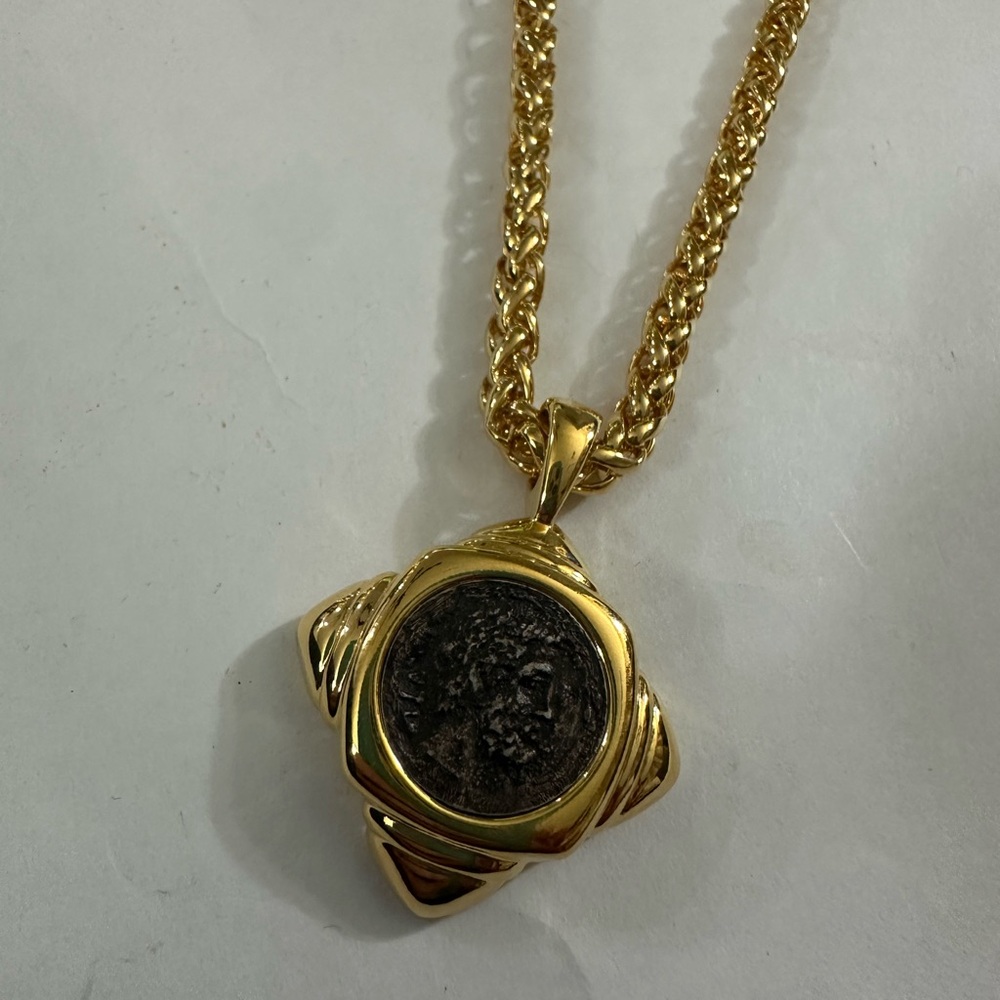 Joan Rivers Vintage Gold Chain Necklace with Black Pendant
